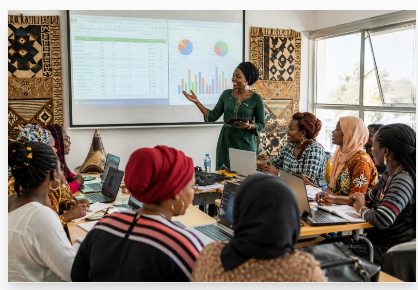 DER/FJ & Simplon : Formation digitale pour les entrepreneures de Thiès