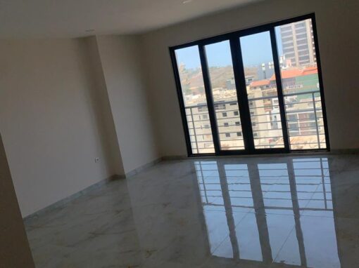 Bureaux de prestige F3/F4 à louer à Dakar, Rond-Point Mamelles